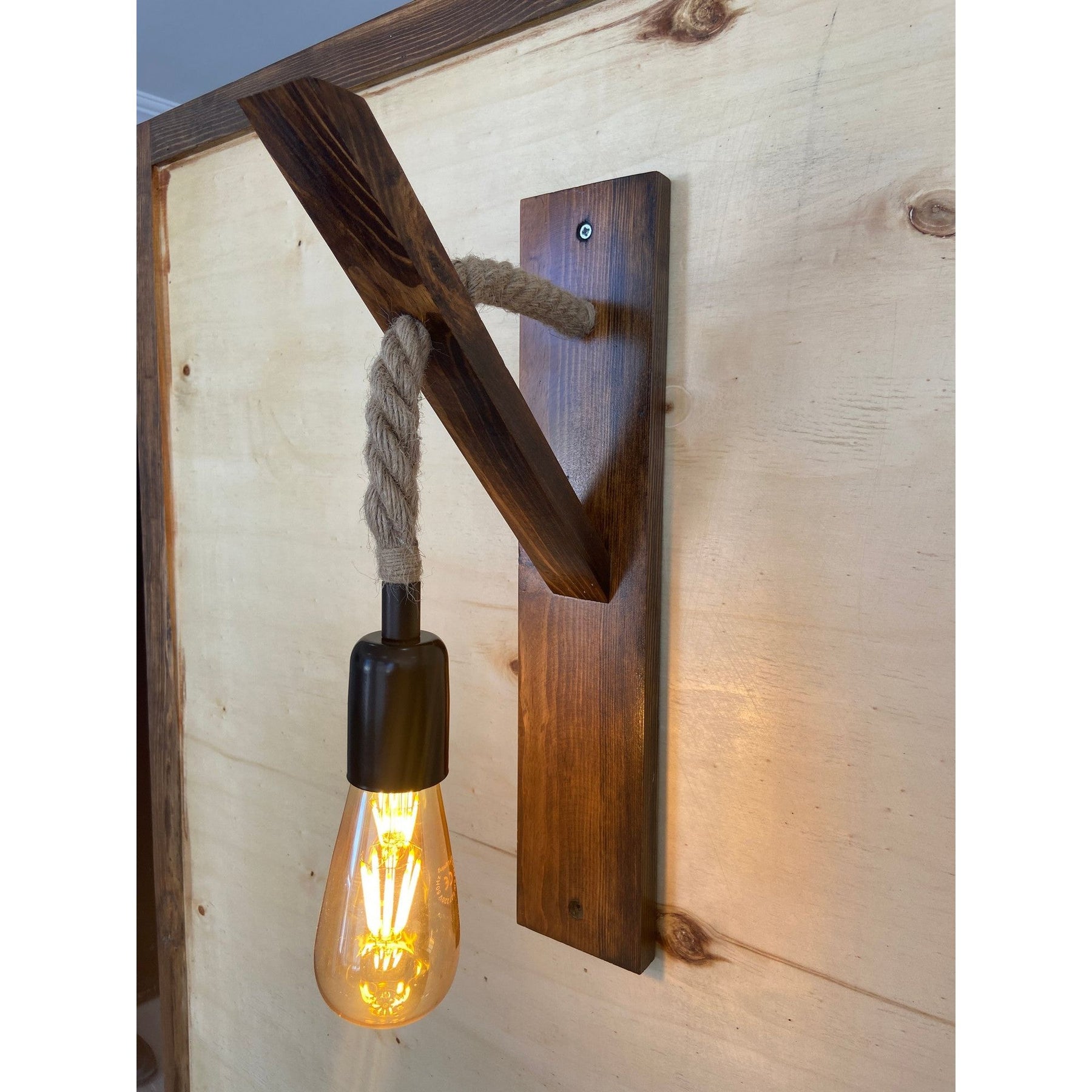 Lampa de perete Ahsap 18, nuc, 100% pin, categoria A+, 23x9x45 cm