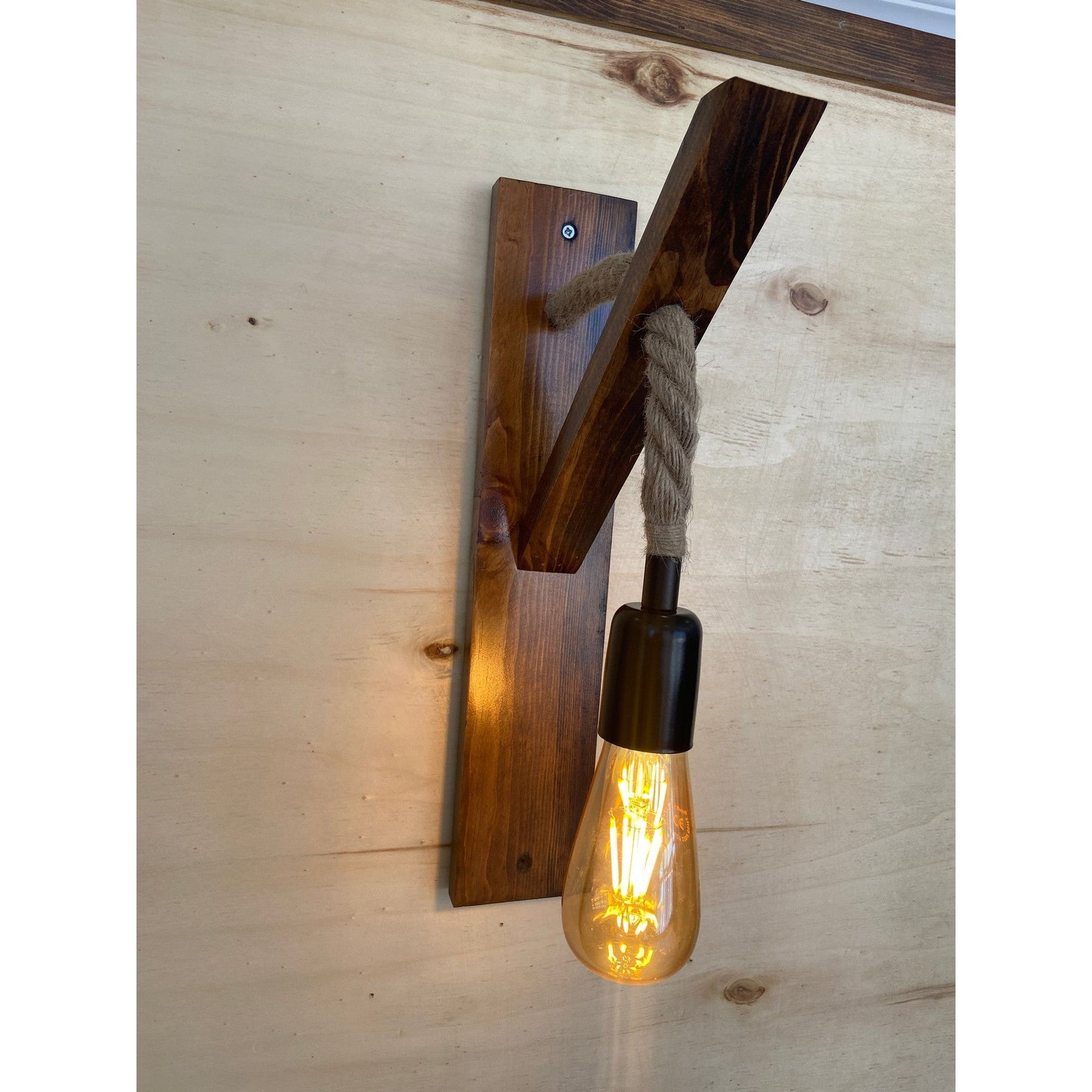 Lampa de perete Ahsap 18, nuc, 100% pin, categoria A+, 23x9x45 cm